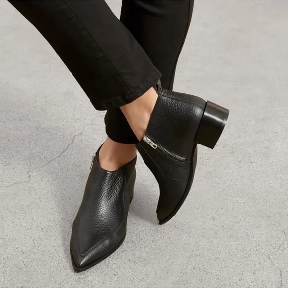 Everlane side zip ankle booties - Picture 1 of 5